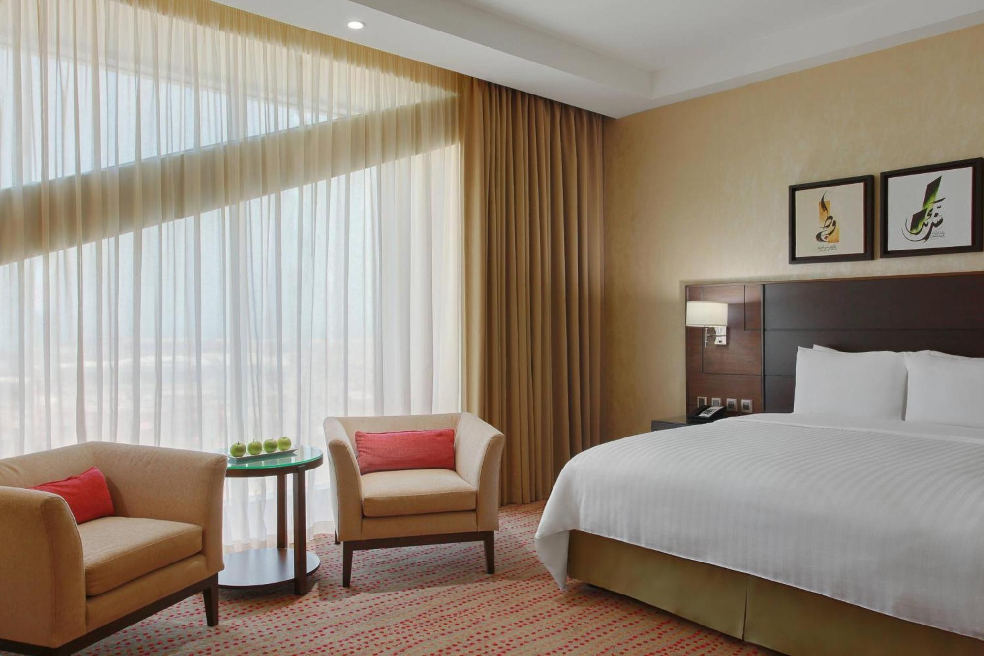 คอร์ตยาร์ต จาซาน Hotel ชาซาน ภายนอก รูปภาพ