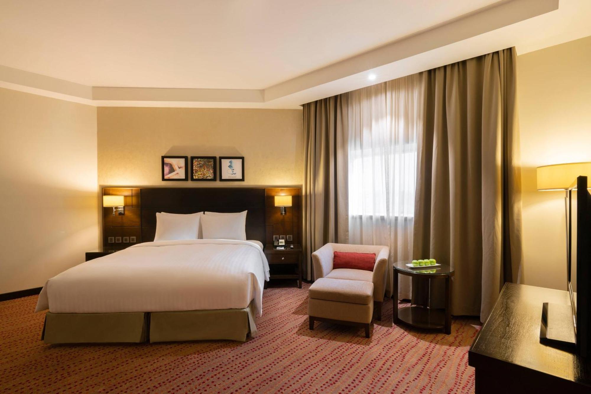 คอร์ตยาร์ต จาซาน Hotel ชาซาน ภายนอก รูปภาพ