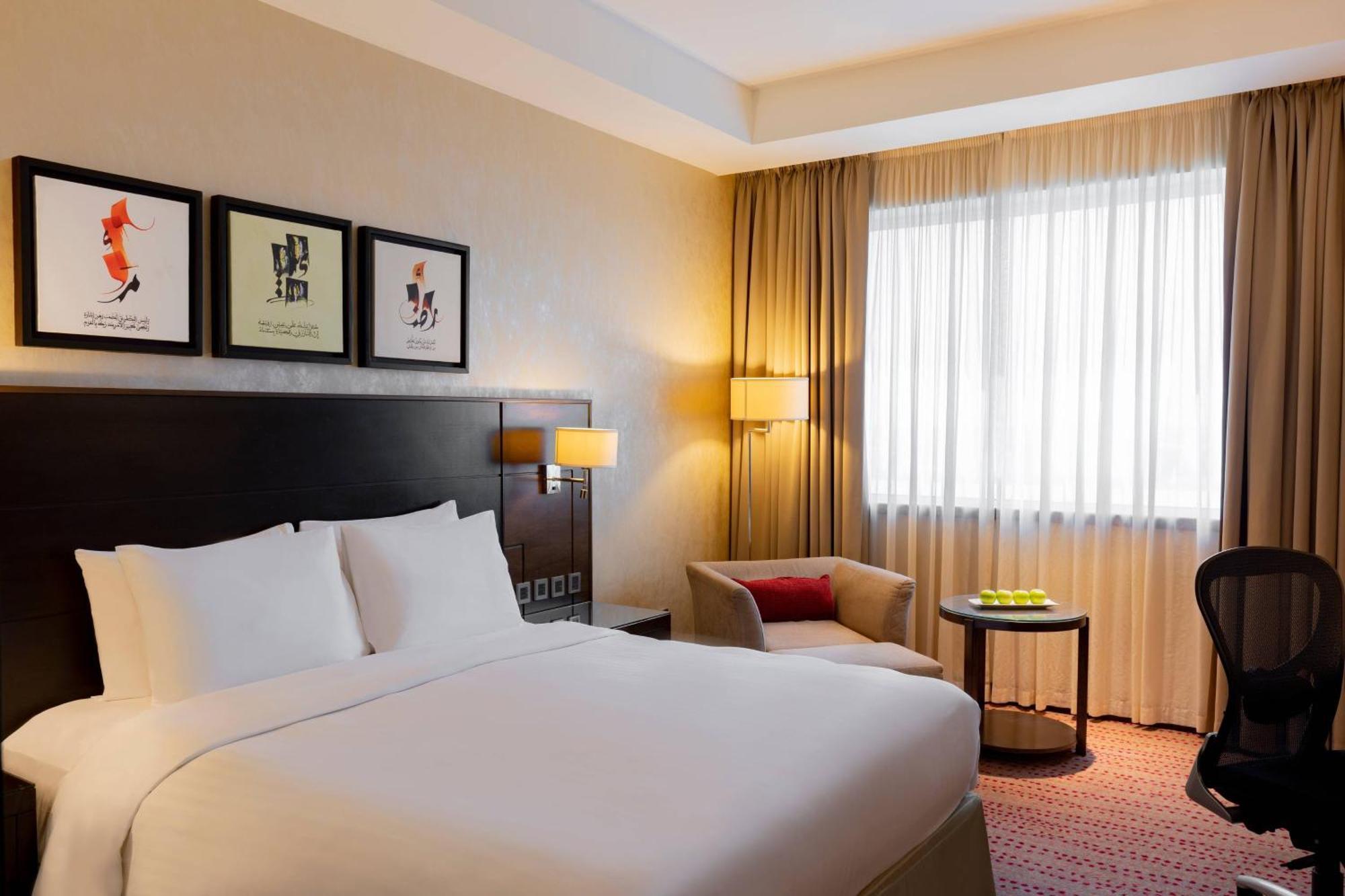 คอร์ตยาร์ต จาซาน Hotel ชาซาน ภายนอก รูปภาพ